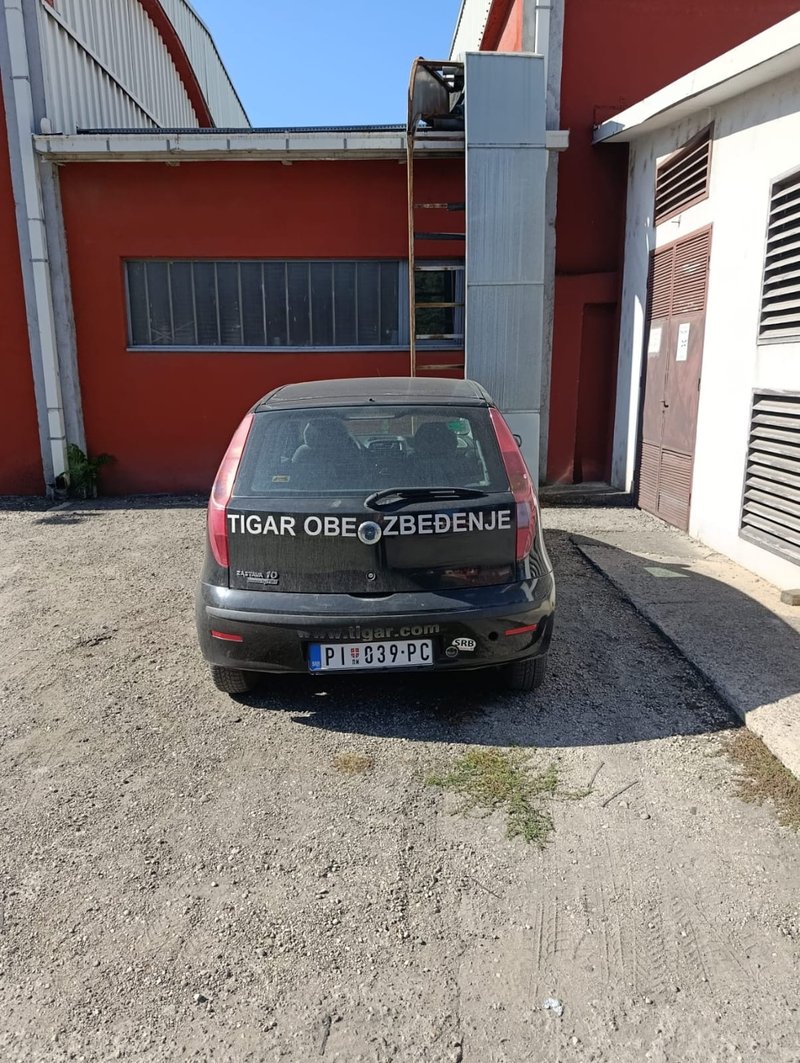 Vozilo obezbeđenja Tigar