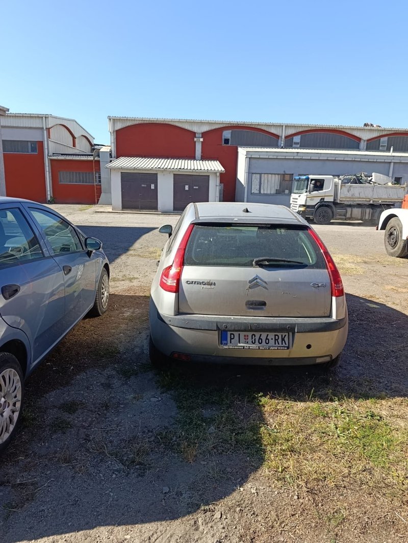 Vozilo obezbeđenja Tigar